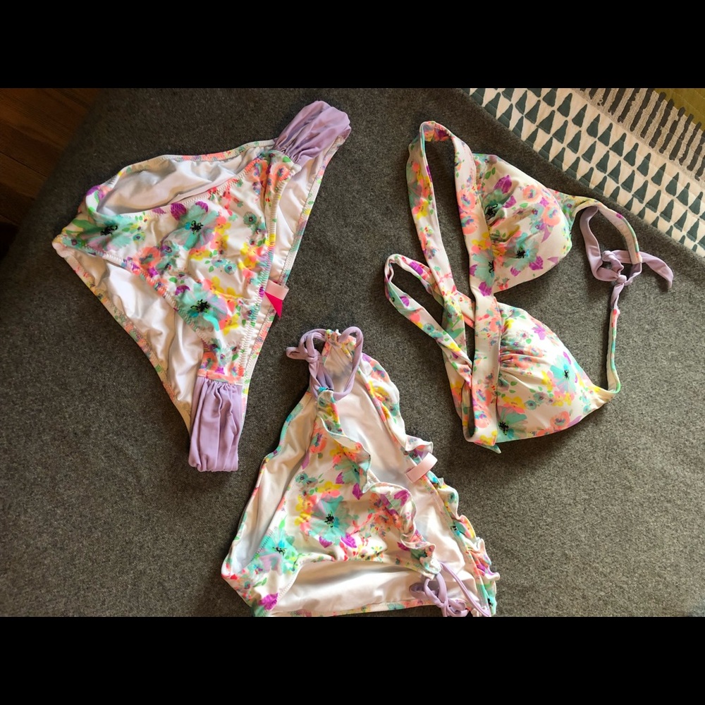Victoria’s Secret 3 piece bathing suit set